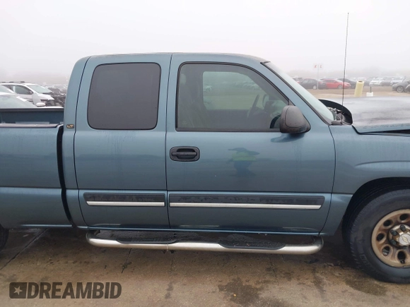 2006 Chevrolet Silverado 1500 Work Truck with VIN 1GCEC19X76Z128257, listed as a IAAI auction lot 41437288 with 201,791 mi miles. Bid and sale history available at carsss.com. Image 14.