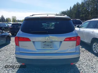 2016 Honda Pilot EX with VIN 5FNYF6H35GB001112, listed as a IAAI auction lot 42040410 with 206,424 mi miles. Bid and sale history available at carsss.com. Image 16.