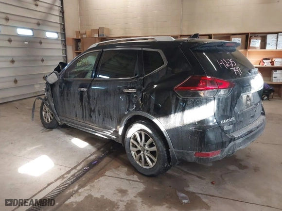 2018 Nissan Rogue SV with VIN KNMAT2MV7JP599968, listed as a IAAI auction lot 41363011 with 71,476 mi miles. Bid and sale history available at carsss.com. Image 3.