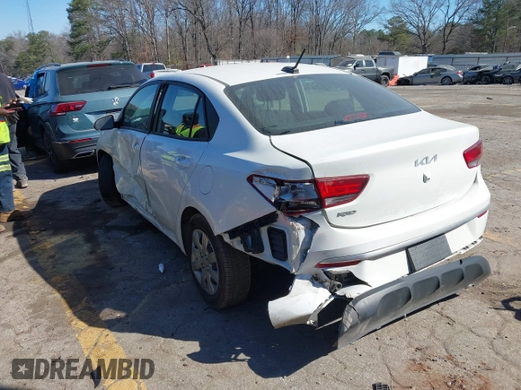 2022 Kia Rio S with VIN 3KPA24AD4NE434315, listed as a IAAI auction lot 41709976 with 65,000 mi miles and . Bid and sale history available at carsss.com. Image 3.