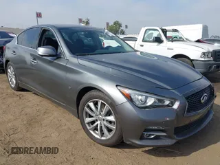 2015 Infiniti Q50 Premium with VIN JN1BV7AP5FM336097, listed as a IAAI auction lot 40229780 with 70,509 mi miles. Bid and sale history available at carsss.com. Image 1.