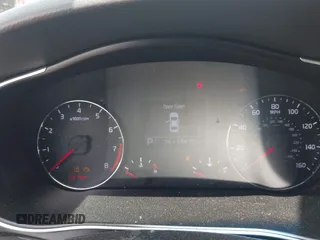 2016 Kia Cadenza Premium z VIN KNALN4D74G5218076, wystawiony jako IAAI lot #42123328 z przebiegiem 184 792 mil mil oraz . Historia ofert i sprzedaży dostępna na DreamBid. Obrazek 15.