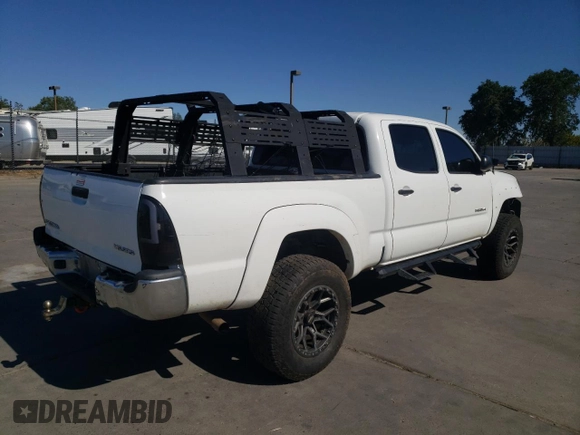 2013 Toyota Tacoma z VIN 3TMMU4FNXDM050603, wystawiony jako Copart lot #57648055 z przebiegiem 224 773 mil mil oraz Czysty tytuł • Clean title. Historia ofert i sprzedaży dostępna na DreamBid. Obrazek 3.