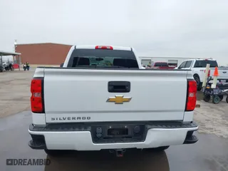 2018 Chevrolet Silverado 1500 Custom with VIN 1GCRCPEC8JZ238766, listed as a IAAI auction lot 41424928 with 62,411 mi miles. Bid and sale history available at carsss.com. Image 17.