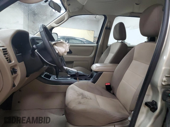 2005 Ford Escape XLS Value with VIN 1FMYU02Z15KB69454, listed as a Copart auction lot 85305344 with 195,662 mi miles and Salvage Title. Bid and sale history available at carsss.com. Image 7.
