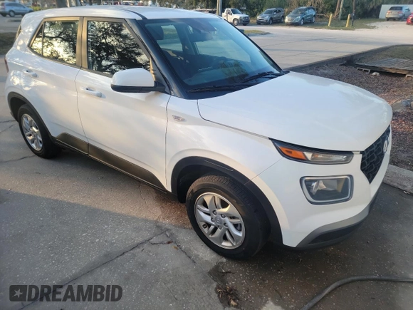 2024 Hyundai Venue SE with VIN KMHRB8A3XRU288751, listed as a Copart auction lot 88154795 with 9,233 mi miles and Clean Title. Bid and sale history available at DreamBid. Image 1.