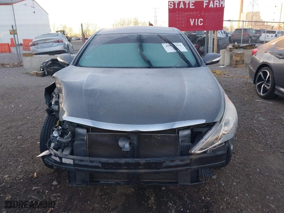 2013 Hyundai Sonata SE with VIN 5NPEC4AC2DH603893, listed as a IAAI auction lot 40996294 with 124,954 mi miles. Bid and sale history available at carsss.com. Image 13.