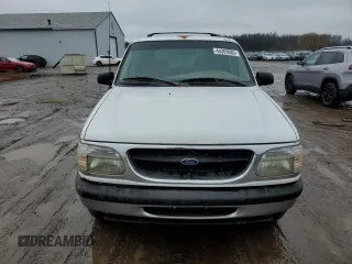 1998 Ford Explorer XLT z VIN 1FMZU32E0WUB20397, wystawiony jako Copart lot #44365985 z przebiegiem 177 291 mil mil oraz Tytuł czysty. Historia ofert i sprzedaży dostępna na DreamBid. Obrazek 5.