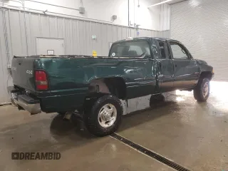 2001 Dodge Ram 2500 with VIN 3B7KF236X1G709065, listed as a Copart auction lot 88531565 with 352,054 mi miles and Clean Title. Bid and sale history available at carsss.com. Image 3.