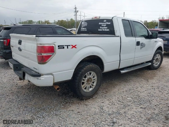 2013 Ford F-150 XL with VIN 1FTFX1CF7DKF17799, listed as a IAAI auction lot 41823231 with 301,178 mi miles. Bid and sale history available at carsss.com. Image 4.