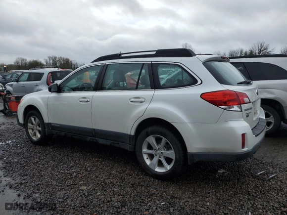 2014 Subaru Outback 2.5i with VIN 4S4BRBAC2E3279326, listed as a Copart auction lot 45241845 with 74,671 mi miles and Salvage Title. Bid and sale history available at carsss.com. Image 2.