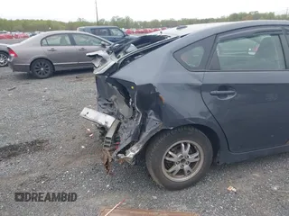 2010 Toyota Prius II with VIN JTDKN3DU0A0109858, listed as a IAAI auction lot 42082348 with 336,839 mi miles. Bid and sale history available at carsss.com. Image 6.
