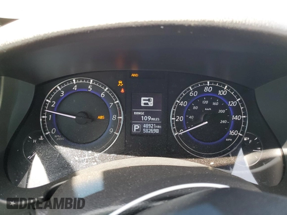 2017 Infiniti QX50 z VIN JN1BJ0RR5HM402806, wystawiony jako Copart lot #56304415 z przebiegiem 48 921 mil mil oraz Szkoda całkowita • Salvage title. Historia ofert i sprzedaży dostępna na DreamBid. Obrazek 9.