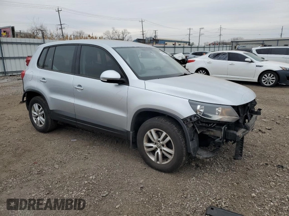 2013 Volkswagen Tiguan S with VIN WVGAV7AX4DW555526, listed as a Copart auction lot 44681755 with 156,488 mi miles and Salvage title. Bid and sale history available at DreamBid. Image 4.
