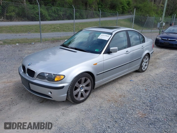 2003 BMW 3 Series 325i with VIN WBAEV33403KL79160, listed as a IAAI auction lot 42123846 with 200,406 mi miles and . Bid and sale history available at DreamBid. Image 2.