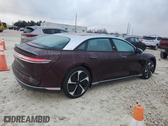 2023 Lucid Air Grand Touring z VIN 50EA1GBA4PA002253, wystawiony jako Copart lot #44174925 z przebiegiem 9760 mil mil oraz Tytuł czysty. Historia ofert i sprzedaży dostępna na DreamBid. Obrazek 3.