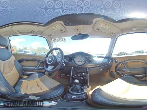 2005 MINI Hardtop S with VIN WMWRE33475TD92831, listed as a Copart auction lot 55299615 with 155,632 mi miles and Salvage title. Bid and sale history available at DreamBid. Image 14.