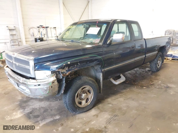 1995 Dodge Ram 1500 with VIN 3B7HF13Y6SM142040, listed as a IAAI auction lot 41737628 with 152,582 mi miles. Bid and sale history available at carsss.com. Image 2.