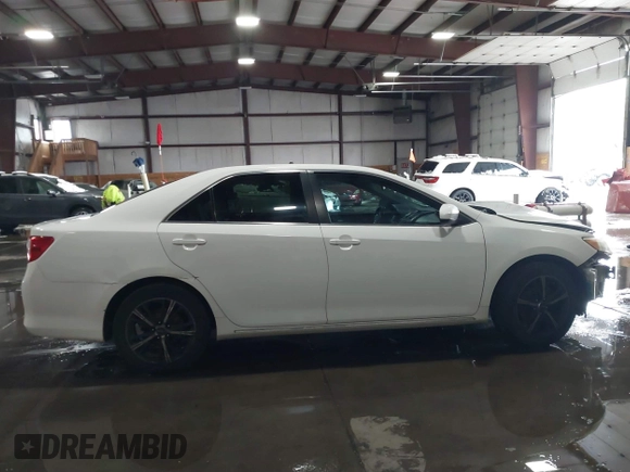 2014 Toyota Camry L with VIN 4T1BF1FKXEU306754, listed as a IAAI auction lot 41613218 with 195,692 mi miles. Bid and sale history available at carsss.com. Image 13.