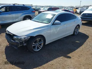 2019 BMW 4 Series 430i with VIN WBA4J1C54KBM18190, listed as a IAAI auction lot 42012759 with 73,598 mi miles. Bid and sale history available at carsss.com. Image 18.