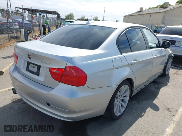 2011 BMW 3 Series 328i with VIN WBAPH5C51BA441481, listed as a IAAI auction lot 41891465 with 116,780 mi miles and . Bid and sale history available at carsss.com. Image 4.