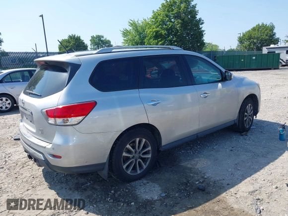 2014 Nissan Pathfinder S z VIN 5N1AR2MM6EC718091, wystawiony jako IAAI lot #42571109 z przebiegiem 72 907 mil mil oraz . Historia ofert i sprzedaży dostępna na DreamBid. Obrazek 4.