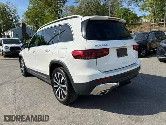 2023 Mercedes-Benz GLB 250 z VIN W1N4M4GB4PW280333, wystawiony jako Copart lot #57026535 z przebiegiem 78 521 mil mil oraz Tytuł czysty. Historia ofert i sprzedaży dostępna na DreamBid. Obrazek 2.