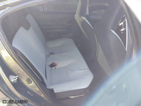 2015 Toyota Prius c One with VIN JTDKDTB36F1113749, listed as a IAAI auction lot 41366238 with 121,610 mi miles. Bid and sale history available at carsss.com. Image 8.