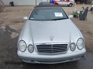2001 Mercedes-Benz CLK 320/430 with VIN WDBLK65G71T075969, listed as a IAAI auction lot 42103313 with 172,182 mi miles and . Bid and sale history available at DreamBid. Image 6.