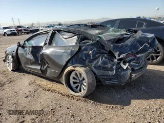2023 Tesla Model 3 z VIN 5YJ3E1EA2PF460035, wystawiony jako Copart lot #61102025 z przebiegiem Nie podano mil oraz Szkoda całkowita • Salvage title. Historia ofert i sprzedaży dostępna na DreamBid. Obrazek 2.