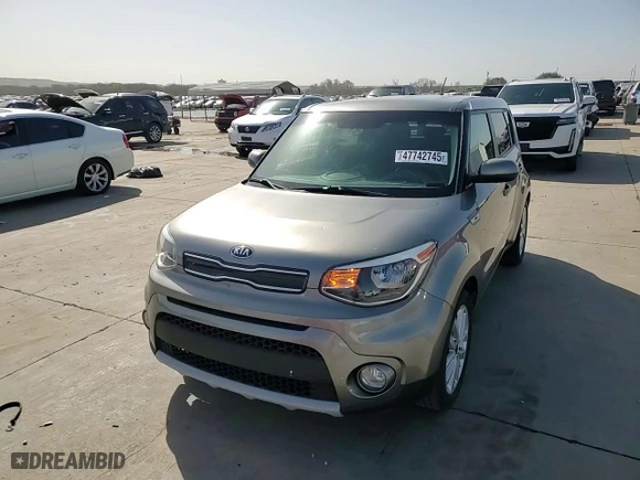 2019 Kia Soul + with VIN KNDJP3A51K7631927, listed as a Copart auction lot 47742745 with 149,208 mi miles and Salvage Title. Bid and sale history available at carsss.com. Image 14.