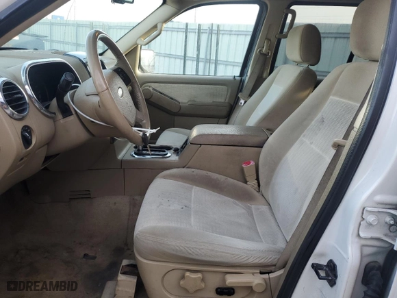 2008 Ford Explorer XLT with VIN 1FMEU73E48UA80753, listed as a Copart auction lot 82832194 with 166,227 mi miles and Salvage Title. Bid and sale history available at carsss.com. Image 7.