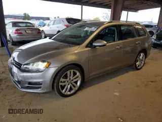 2016 Volkswagen Golf SportWagen TSI S with VIN 3VWC17AU7GM514503, listed as a Copart auction lot 44820425 with 40,082 mi miles and Salvage Title. Bid and sale history available at carsss.com. Image 1.