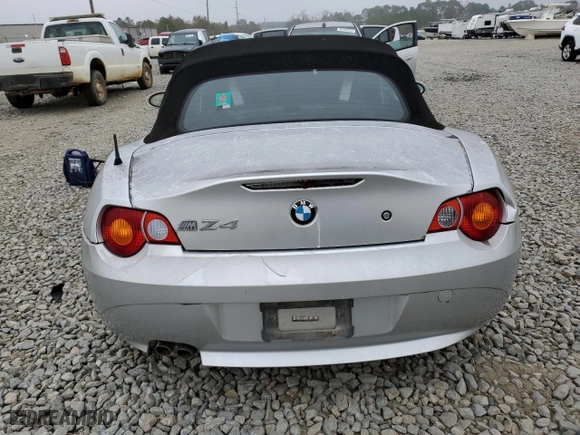 2004 BMW Z4 2.5i with VIN 4USBT335X4LS49428, listed as a Copart auction lot 86008434 with 130,023 mi miles and Clean Title. Bid and sale history available at carsss.com. Image 6.