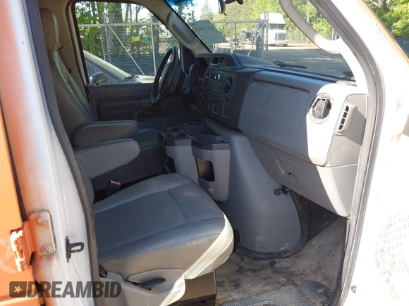 2013 Ford Econoline Cargo Commercial with VIN 1FTNE1EW8DDB33694, listed as a IAAI auction lot 42126043 with 192,206 mi miles and . Bid and sale history available at DreamBid. Image 5.