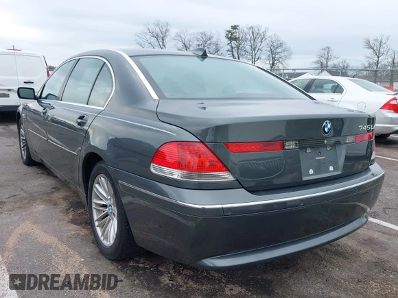 2005 BMW 7 Series 745Li with VIN WBAGN63595DS56807, listed as a IAAI auction lot 42018921 with 128,230 mi miles and . Bid and sale history available at carsss.com. Image 3.