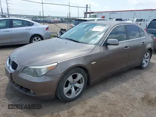 2006 BMW 5 Series 525i with VIN WBANE53586B992314, listed as a IAAI auction lot 42142051 with 146,980 mi miles and . Bid and sale history available at carsss.com. Image 2.