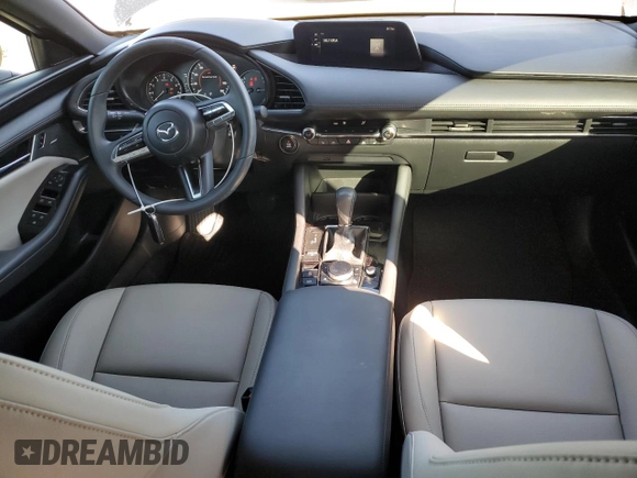 2019 Mazda 3 Preferred с VIN JM1BPAMM6K1129896, выставлен на аукционе Copart как лот 55525775 с пробегом 18 682 миль миль и Списание • Salvage title. История ставок и продаж доступна на DreamBid. Изображение 8.