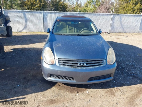 2005 Infiniti G35 Sedan with VIN JNKCV51E45M225784, listed as a IAAI auction lot 41417404 with 122887 miles. Bid and sale history available at carsss.com. Image 6.