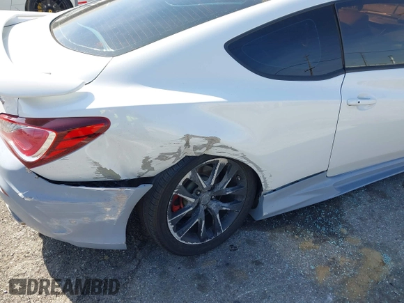 2013 Hyundai Genesis Coupe R-Spec with VIN KMHHT6KD2DU106506, listed as a IAAI auction lot 41611021 with 126,926 mi miles and . Bid and sale history available at DreamBid. Image 6.