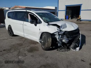 2025 Chrysler Pacifica Limited with VIN 2C4RC1GG2SR570078, listed as a Copart auction lot 59219585 with Not provided miles and Salvage title. Bid and sale history available at DreamBid. Image 4.