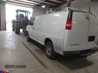2017 GMC Savana Cargo Van with VIN 1GTW7AFG9H1150162, listed as a IAAI auction lot 41601460 with 112,453 mi miles. Bid and sale history available at carsss.com. Image 3.