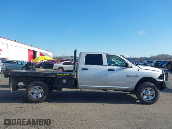 2016 Ram 2500 Tradesman with VIN 3C6UR5HL0GG341625, listed as a IAAI auction lot 41331717 with 63,279 mi miles and . Bid and sale history available at DreamBid. Image 14.