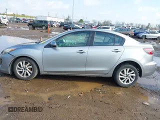 2013 Mazda 3 i Touring with VIN JM1BL1VP5D1750277, listed as a IAAI auction lot 42010525 with 174,192 mi miles and . Bid and sale history available at carsss.com. Image 15.