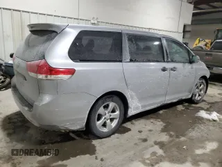 2012 Toyota Sienna with VIN 5TDZK3DC7CS231079, listed as a Copart auction lot 41809535 with 157,154 mi miles and Salvage Title. Bid and sale history available at carsss.com. Image 3.