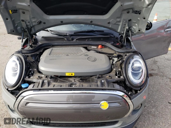 2021 MINI Hardtop Cooper SE with VIN WMWXP3C01M2N89221, listed as a Copart auction lot 79706014 with Not Provided miles and Salvage Title. Bid and sale history available at DreamBid. Image 11.