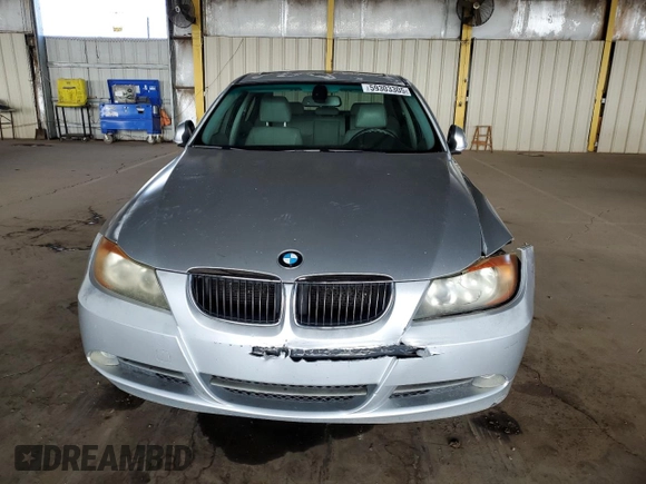 2008 BMW 3 Series 328i z VIN WBAVA33568K053102, wystawiony jako Copart lot #59303305 z przebiegiem 135 179 mil mil oraz Szkoda całkowita • Salvage title. Historia ofert i sprzedaży dostępna na DreamBid. Obrazek 5.