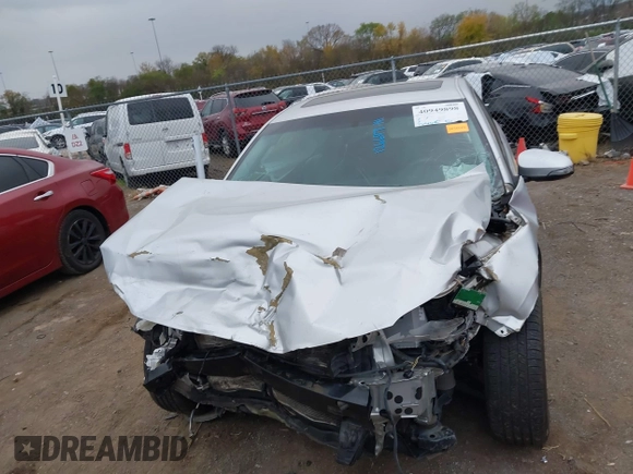 2014 Toyota Avalon Limited with VIN 4T1BK1EB8EU133085, listed as a IAAI auction lot 40949898 with 126,697 mi miles. Bid and sale history available at carsss.com. Image 11.