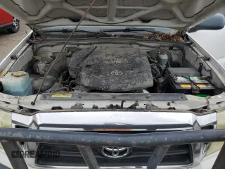 2005 Toyota Tacoma PreRunner z VIN 5TEKU72N55Z041875, wystawiony jako Copart lot #58498115 z przebiegiem 185 347 mil mil oraz Czysty tytuł • Clean title. Historia ofert i sprzedaży dostępna na DreamBid. Obrazek 12.