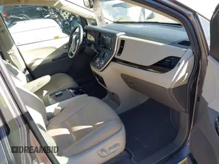 2020 Toyota Sienna XLE Auto Access Seat with VIN 5TDYZ3DC9LS049133, listed as a IAAI auction lot 41705488 with 62,216 mi miles. Bid and sale history available at carsss.com. Image 5.